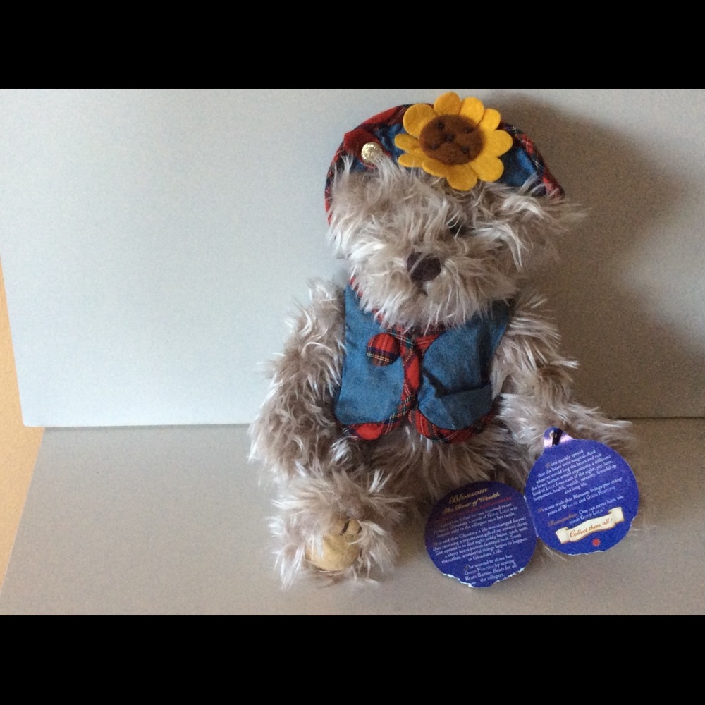Brass Button Collectible Bear Blossom 7”